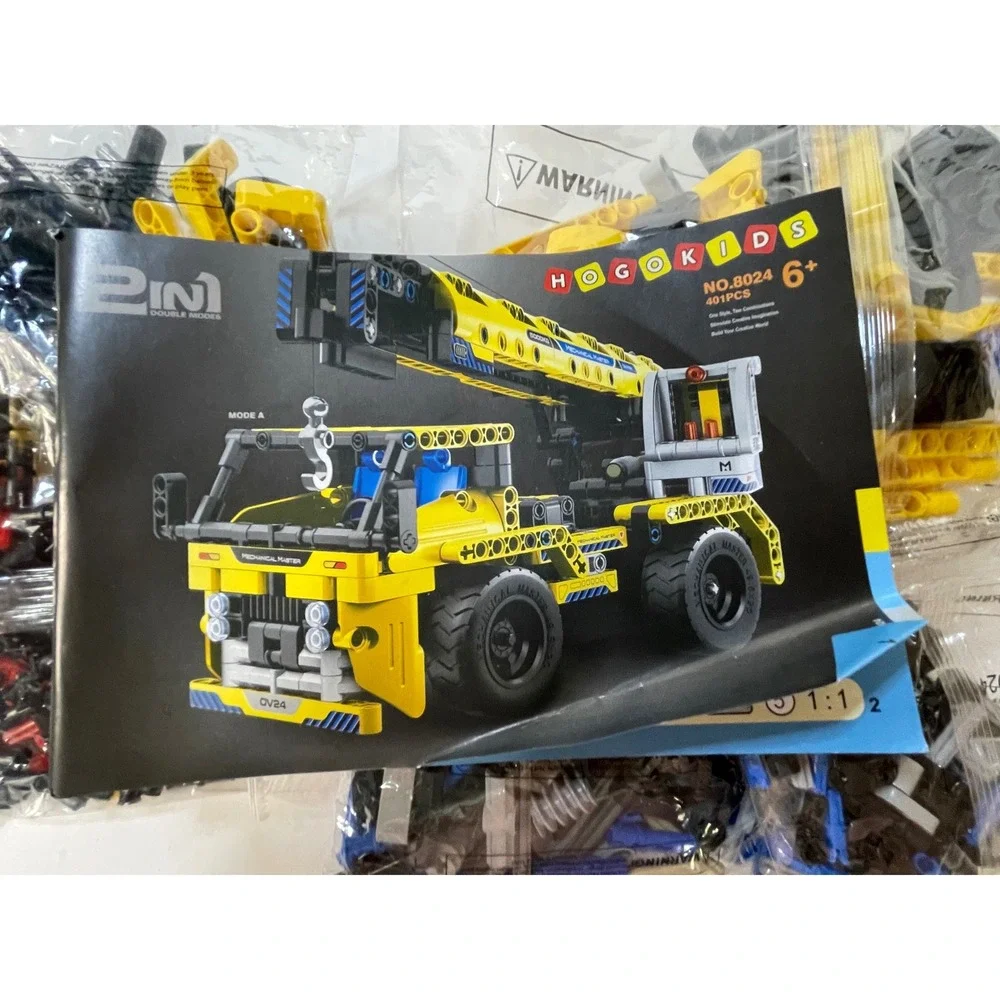 HOGOKIDS 2-in-1 Crane Building Set Kids 401pcs Yellow New Open Box 8024
